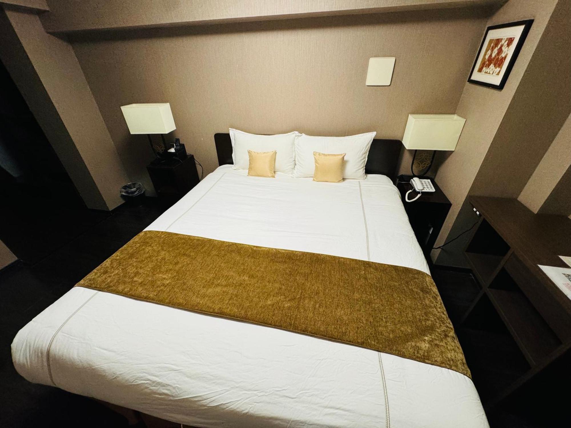 Le Tour Hotel Akihabara Ekimae 楽途ホテル秋葉原駅前店 — Photos 1